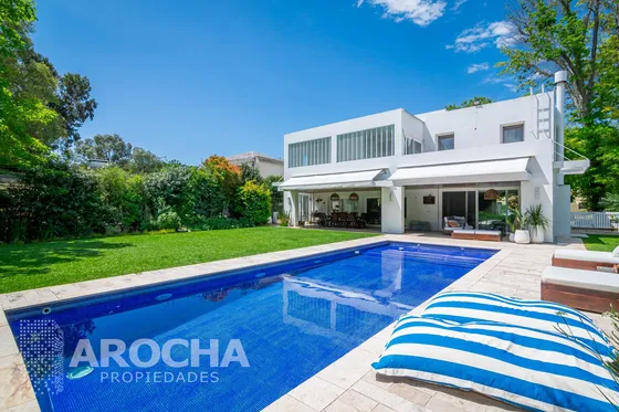Casa En  Abril Club De Campo El Molino