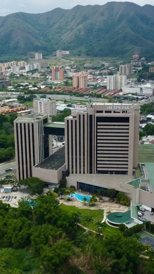 Oficina En Venta En World Trader Center (hesperia), Valencia, Carabobo, Ja