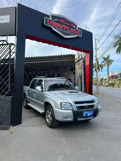 Chevrolet S10 2.4 Executive Cab. Dupla 4x2 Flexpower 4p