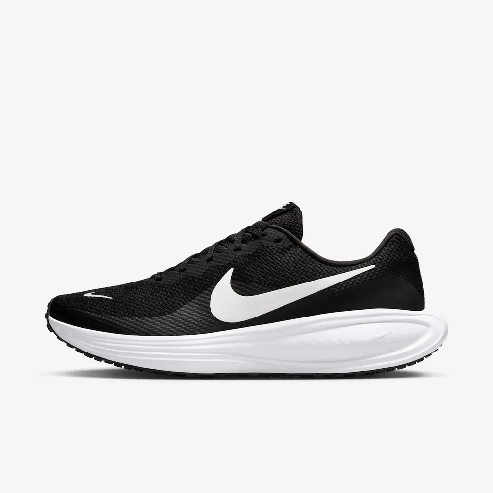 Nike Revolution 8