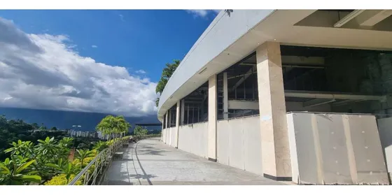 Venta Local Comercial Para Restaurante 137m2 C.c. Cerro Verde 0148