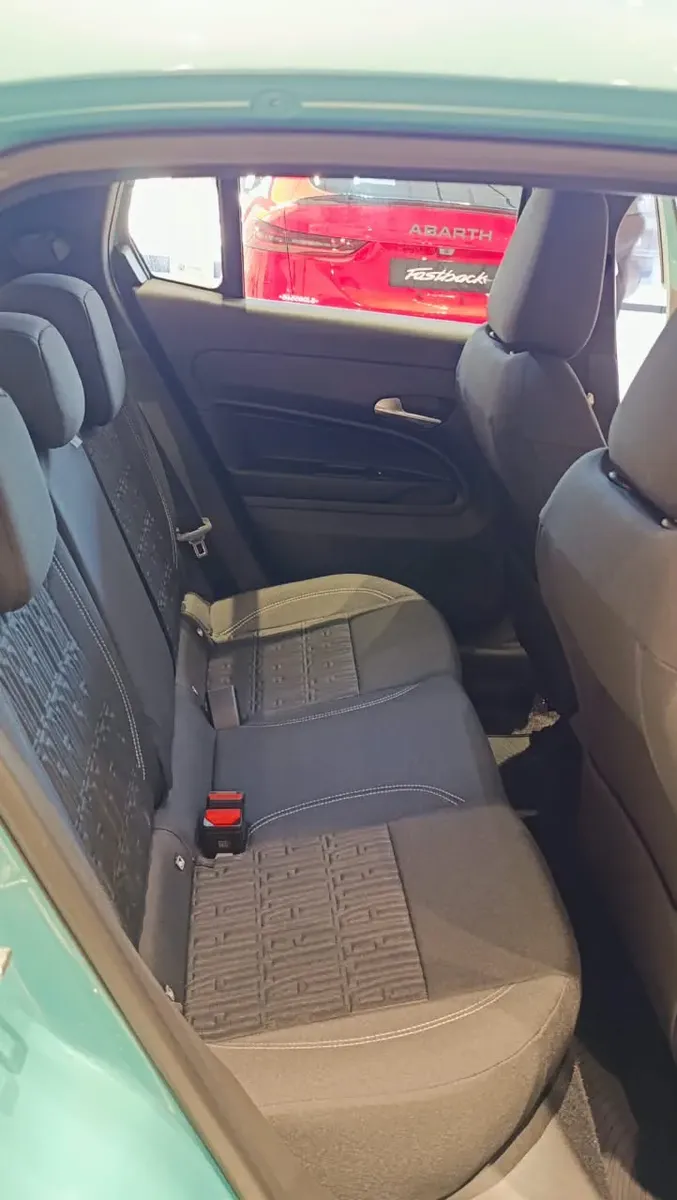 Fiat 600 hybrid 1.2 E-Dct5689935442700083213