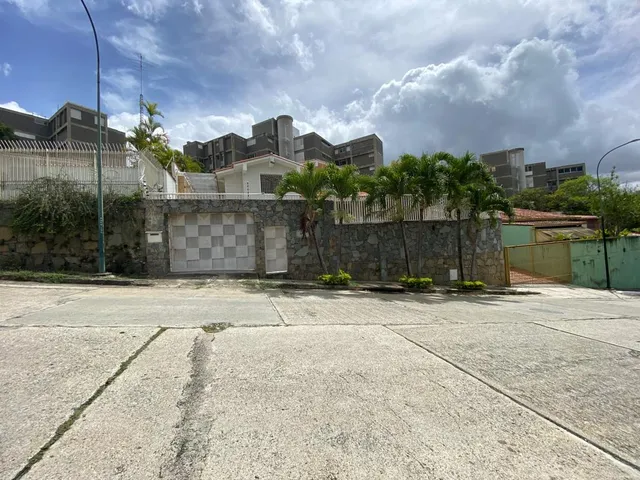 Se Alquila Casa, 280m2, Santa Fe