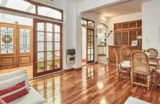 Ph En Venta - 4 Dormitorios 2 Baños - Cochera - 256mts2 - Palermo