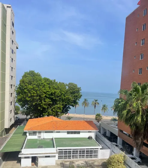 Acogedor Apartamento Con Vista A La Playa - Res. Los Uveros
