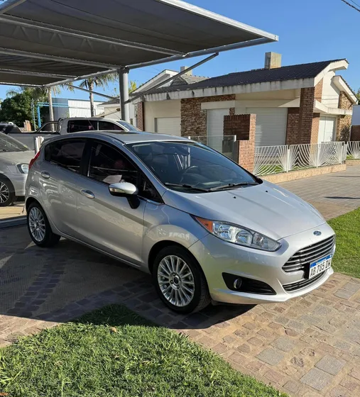 Ford Fiesta Kinetic Design 1.6 Titanium