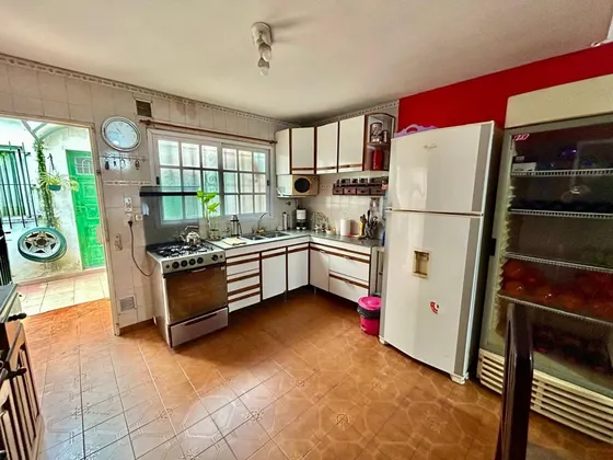 Venta Casa 3 Ambientes Con Cochera Burzaco