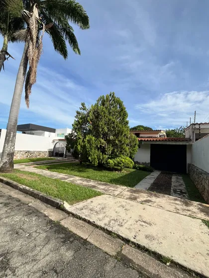 En Venta Casa Quinta En La Urb. La Viña Valencia. Af
