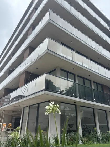 Venta Apartamento 2 Dormitorios Malvin Con Cochera