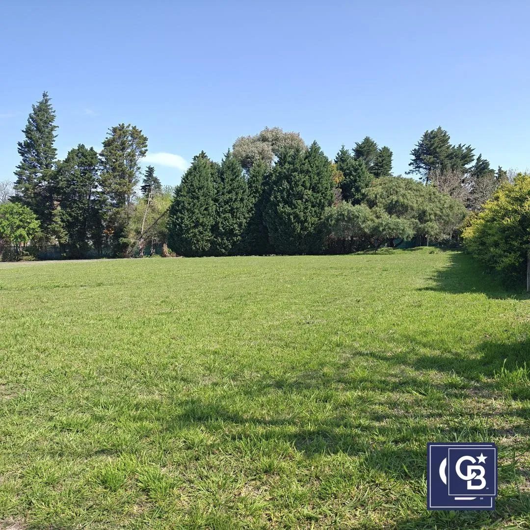 Sale of an Internal Lot at Pilar Golf Club Country