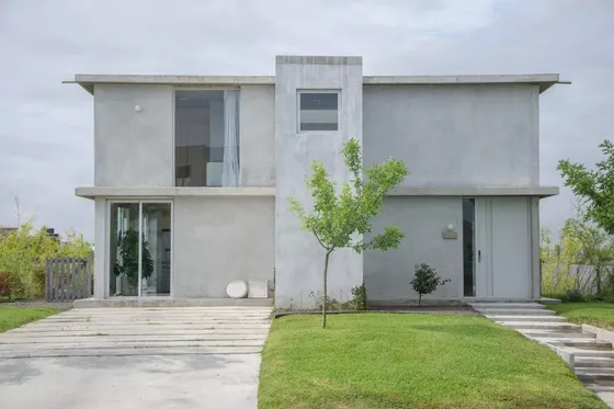 Casa En Venta El Naudir Escobar