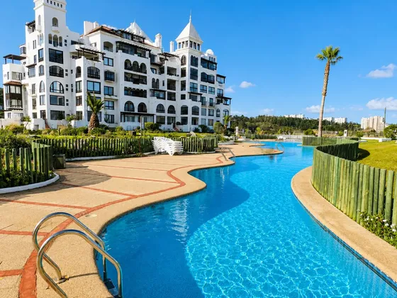 Venta De Lujoso Departamento Frente Al Mar En Bahía De Rosas