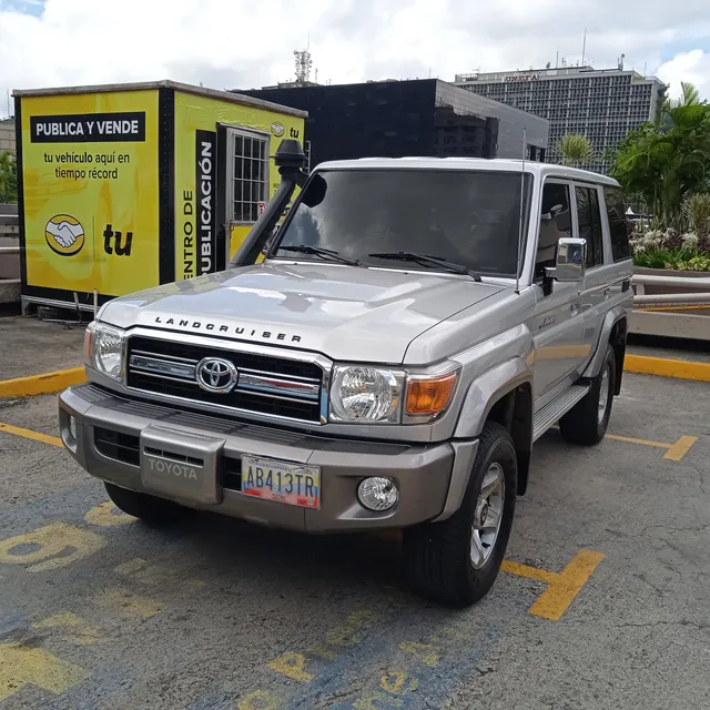 Toyota Land Cruiser Sincrónica