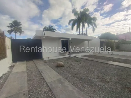 Milagros Inmuebles Oficina Alquiler Barquisimeto Lara Av Los Leones Zona Este Los Libertadores Economica Comercial Economico Código Inmobiliaria Rent-a-house  25-13259