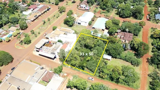 Se Vende Terreno Amplio, Con Arboles. Centro De Santa Ana