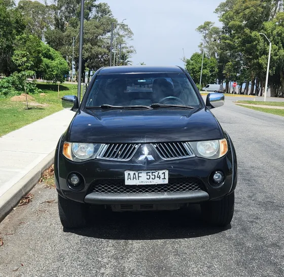 Mitsubishi Sportero 3.5 Doble Cabina V6 4x4 Manual