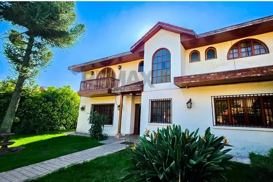 Elegante Y Exclusiva  Casa En Maipu