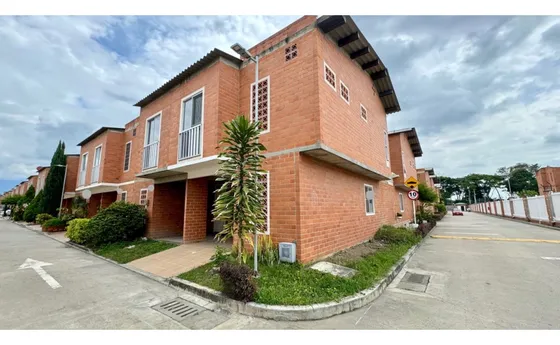 Casa Esquinera Remodelada En Venta Conjunto Residencial Camino A Belén