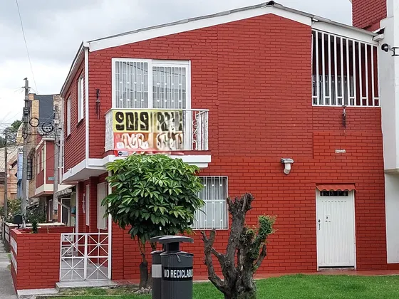 Casa Familiar, Remodelada, En La Fragua (18630).