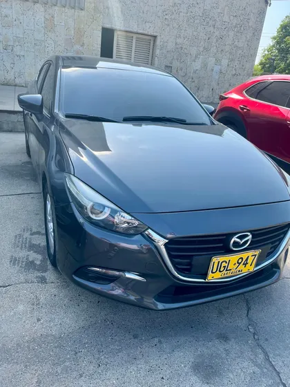 Mazda 3 2.0 Touring Mt