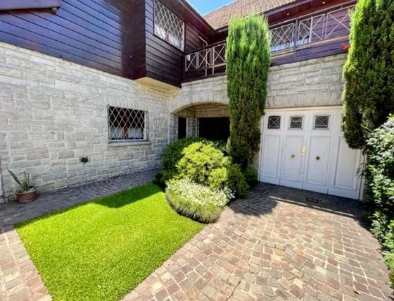 Casa En Venta Y Alquiler En Ramos Mejía