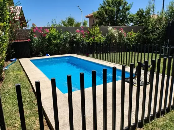 Brisas Norte, Impecable, Piscina Y Quincho; En Condominio