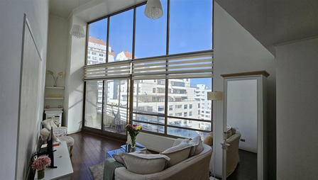 Hermoso Depto. Duplex De Un Dormitorio, En Las Condes Hermoso Depto. Duplex De Un Dormitorio, En Las Condes