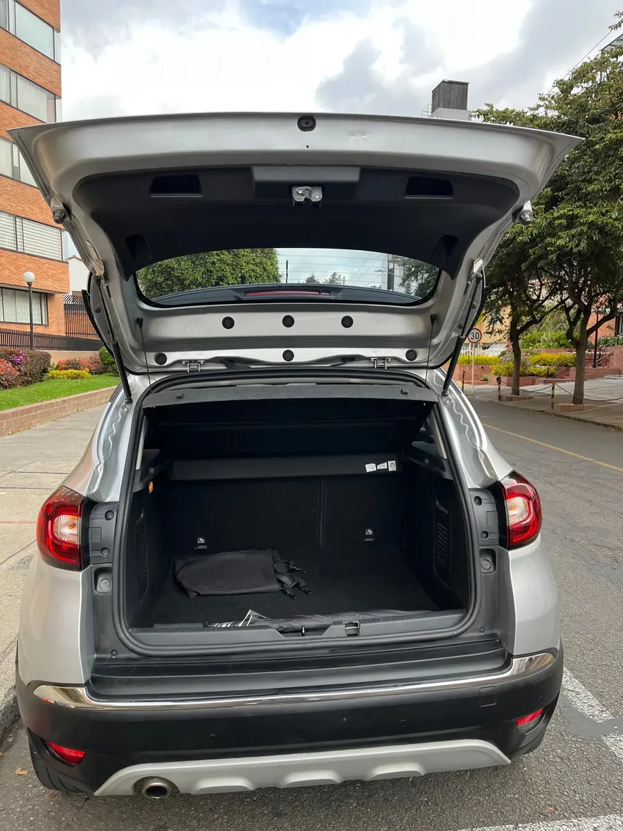 Renault Captur 2.0 Intens Automática64011913846914125