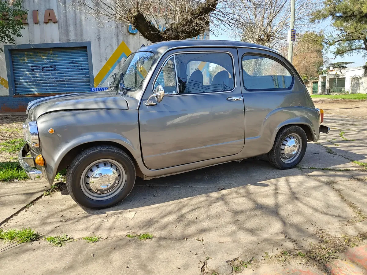 Fiat 600 0.6544616945717749765