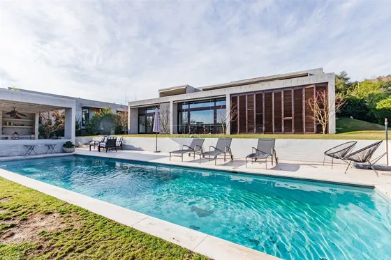 Casa En Venta De 6 Dorm. En Lo Barnechea