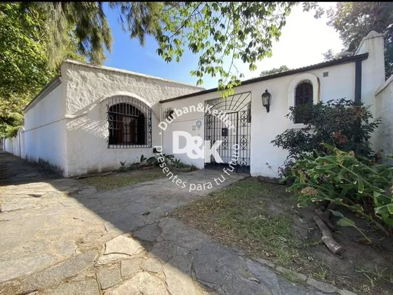 Casa En Venta Sobre Lote De 3358 M2 En Ing. Sourdeaux