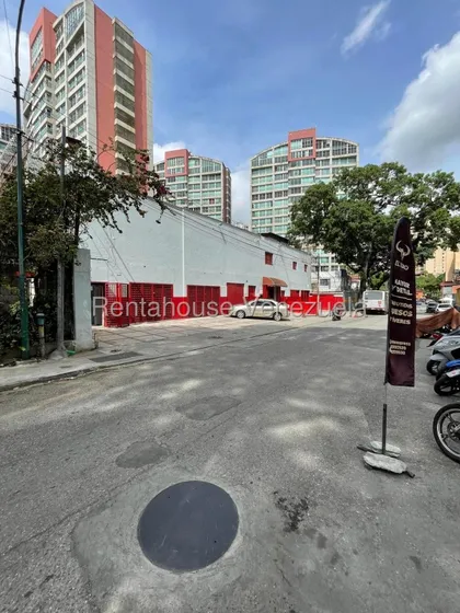Venta De Galpón Comercial En San Bernardino Caracas 