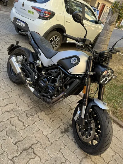 Benelli Leoncino 500cc