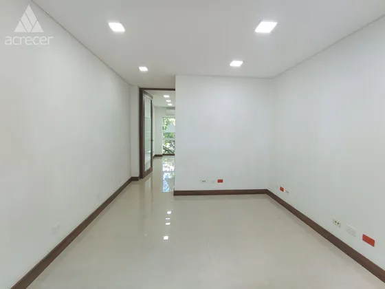 Arriendo Oficina En Laureles