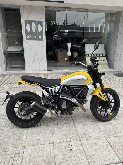 Ducati Scrambler Icon 800
