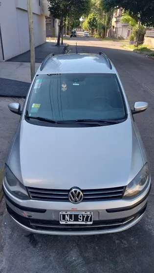 Volkswagen Suran 1.6 Imotion Highline 11c