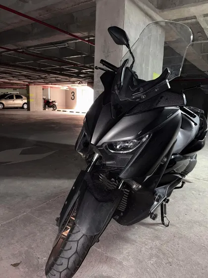 Yamaha X-max 300