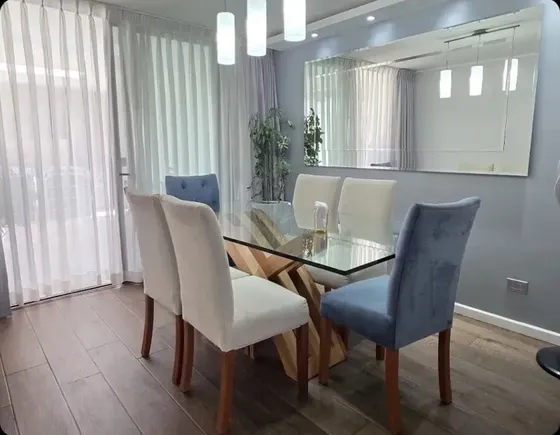 Casa En Venta 4d / 4b / 2e / 3b - La Florida