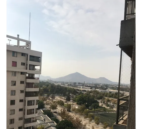 Excelente Estado, Excelente Ubicación Cercano Metro Cumming