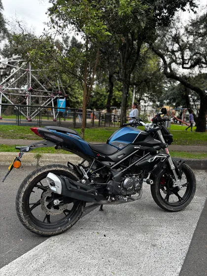 Benelli 150 Azul
