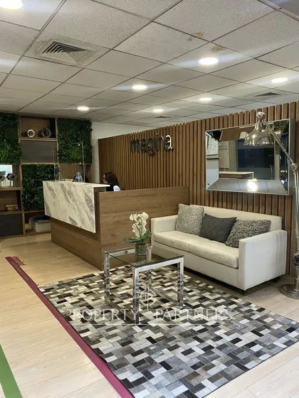 Excelente Oficina En Venta En Luis Pasteur Con Vit...