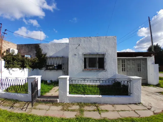 Venta  Casa 3 Ambientes  A Reciclar  Oportunidad !! *apto Crédito*