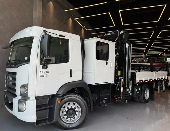 Caminhão Volkswagen Vw 17-210 Munck Hiab Argos 20t Cabine