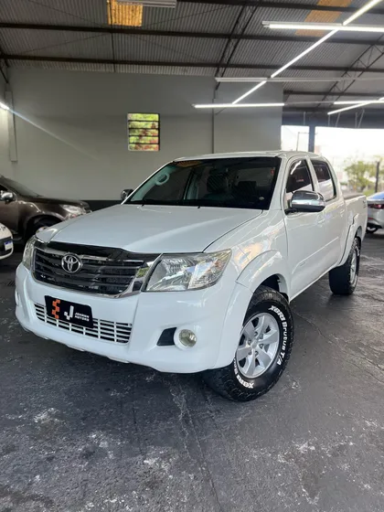 Toyota Hilux 2.7 Srv Cab. Dupla 4x4 Flex Aut. 4p