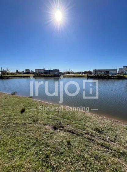Terreno En  Venta Con Fondo A La Laguna Barrio Cerrado La Alameda - Canning