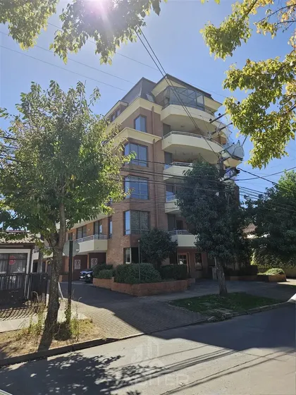 Departamento En Venta De 3 Dorm. En Los Angeles