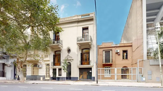 Casona En Venta En El Barrio De Flores