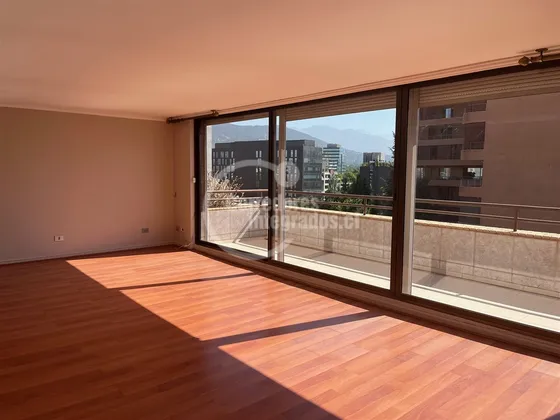 Departamento En Venta De 4 Dorm. En Vitacura