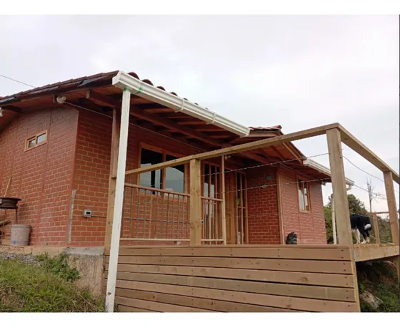 Fincan En Venta En El Peñol, Antioquia. 