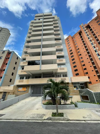 Venta De Apartamento Con 10 Meses De Financiamiento Las Chimeneas